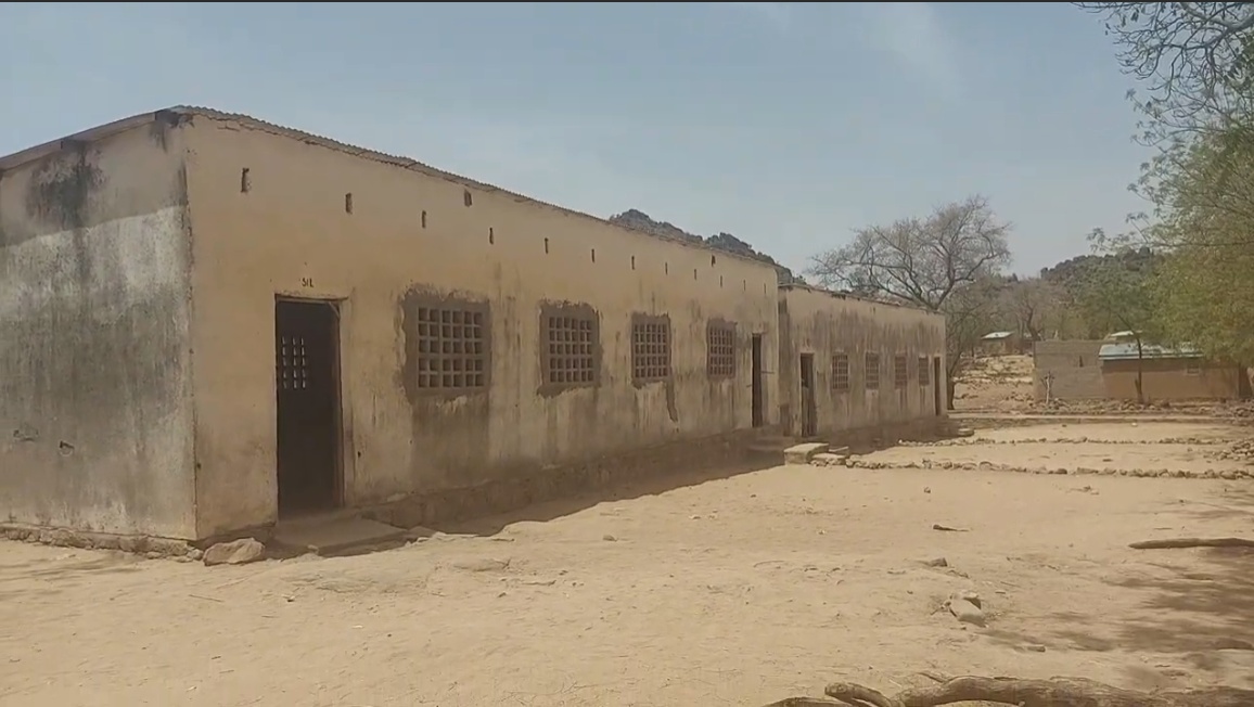 cameroon classroom 3